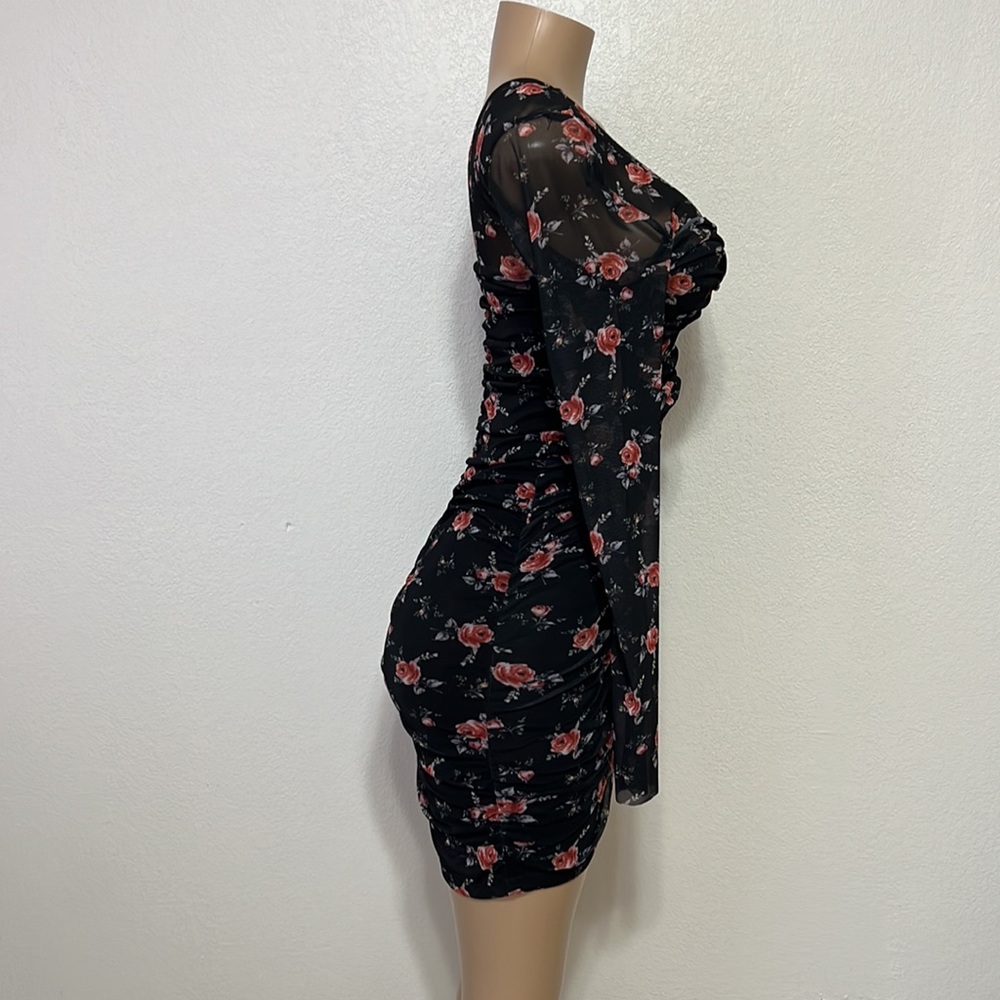 Zara Floral Dress - Picture 2 of 5